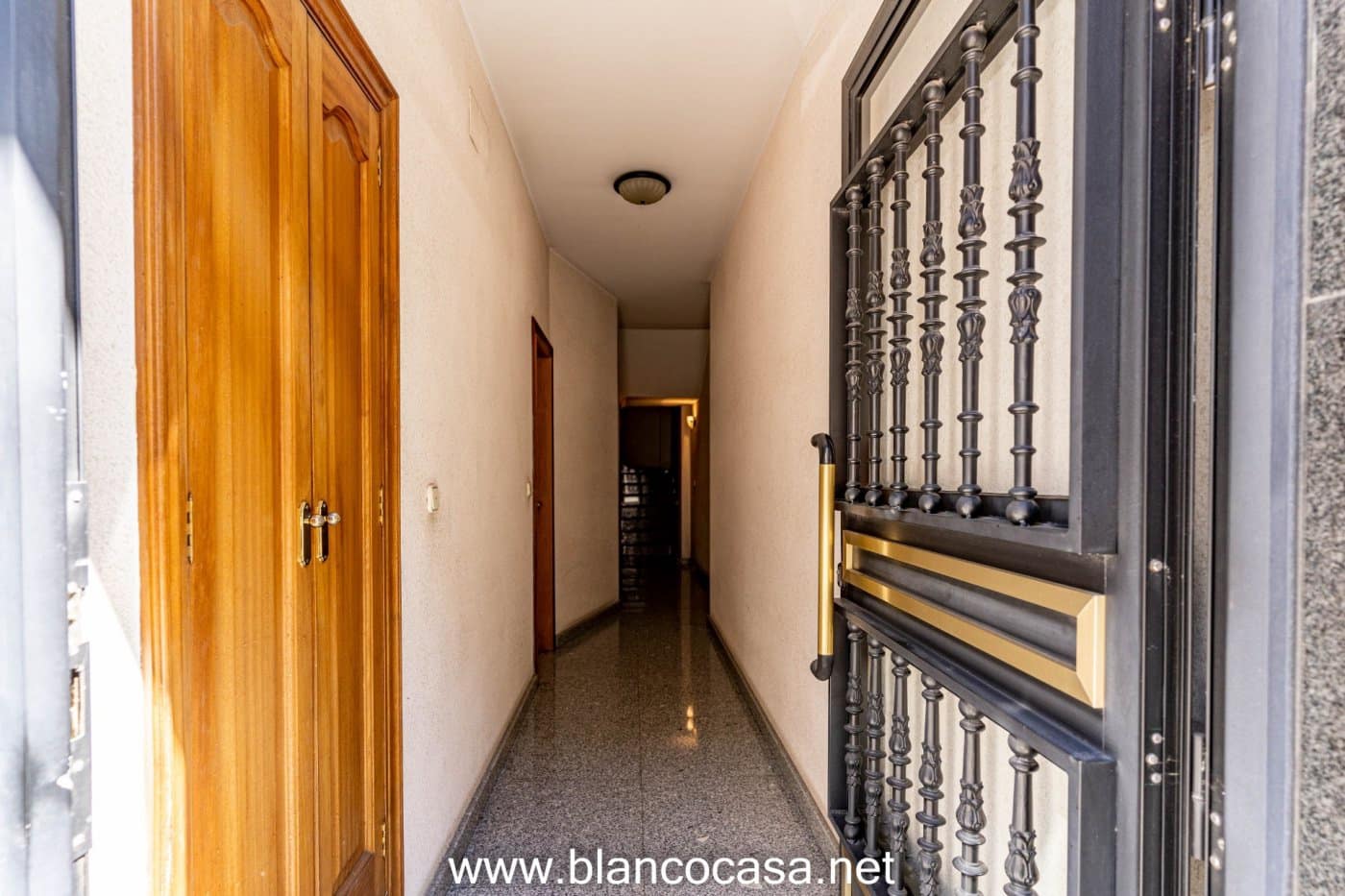 Biuro na sprzedaż w Carballo - 94 000 € (Ref: 9383432)