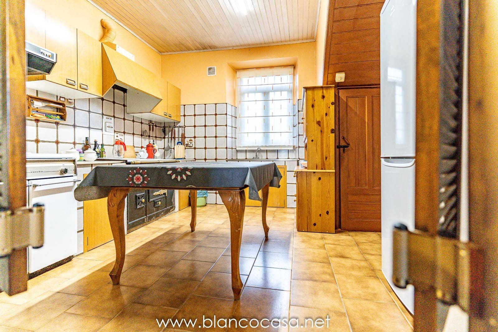 5 bedroom Finca/Country House for sale in Coristanco - € 129,990 (Ref: 9383434)