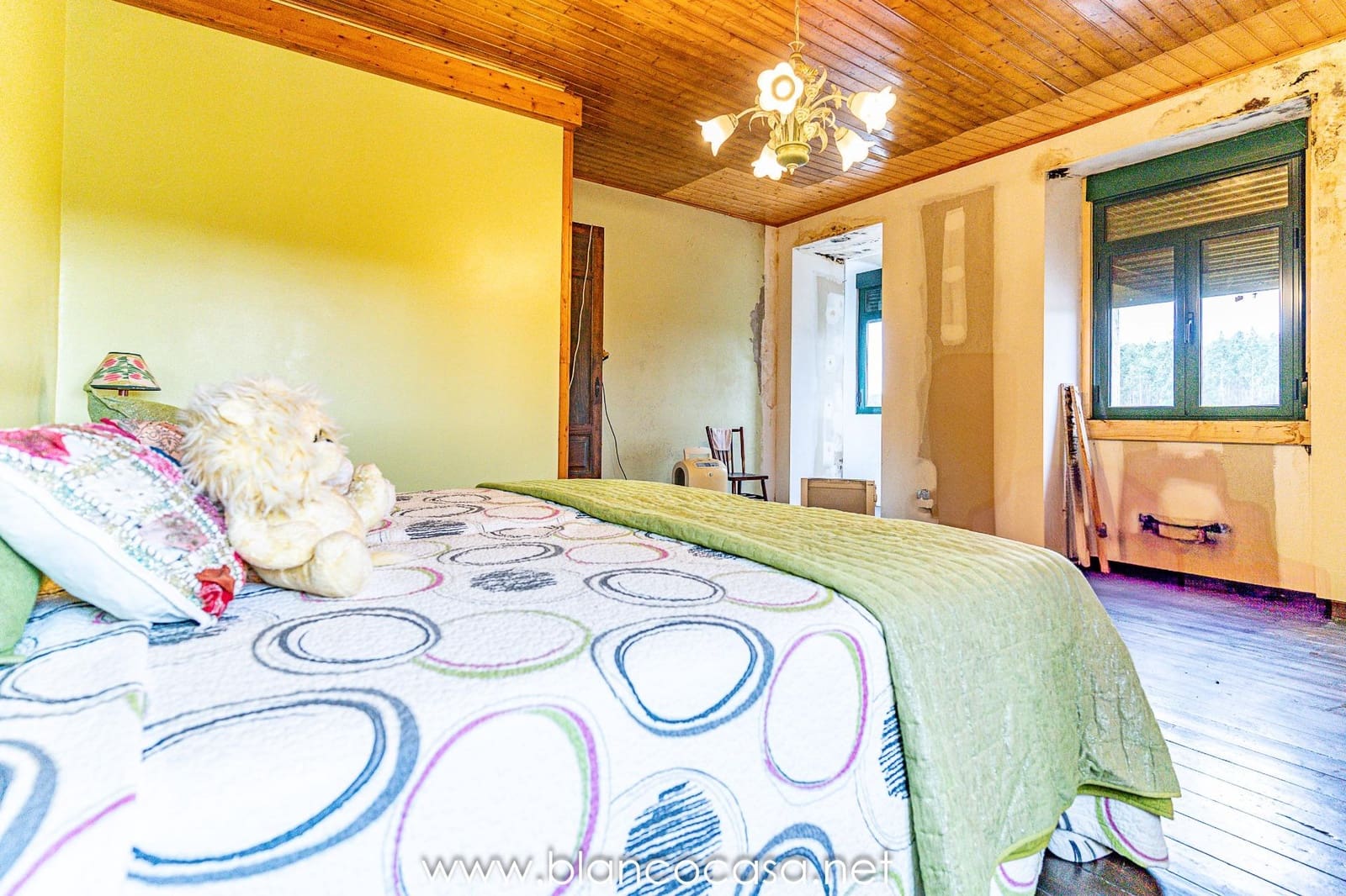 5 bedroom Finca/Country House for sale in Coristanco - € 129,990 (Ref: 9383434)