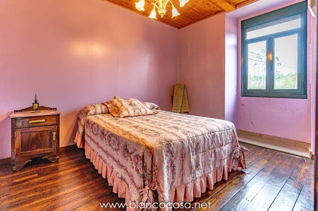 5 bedroom Finca/Country House for sale in Coristanco - € 129,990 (Ref: 9383434)