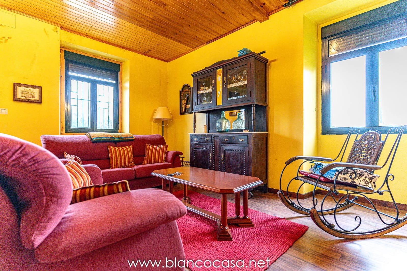 5 bedroom Finca/Country House for sale in Coristanco - € 129,990 (Ref: 9383434)
