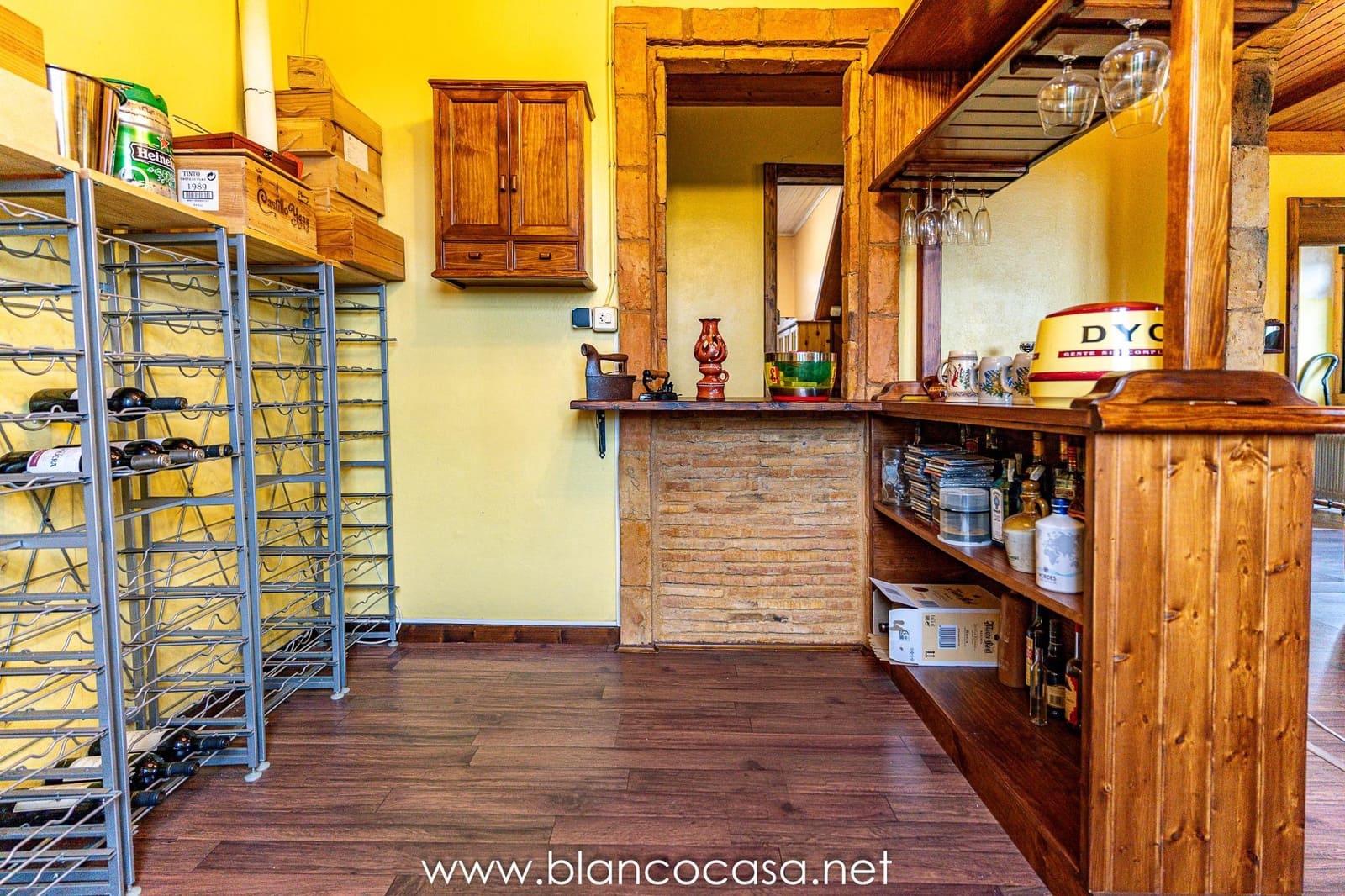 5 bedroom Finca/Country House for sale in Coristanco - € 129,990 (Ref: 9383434)