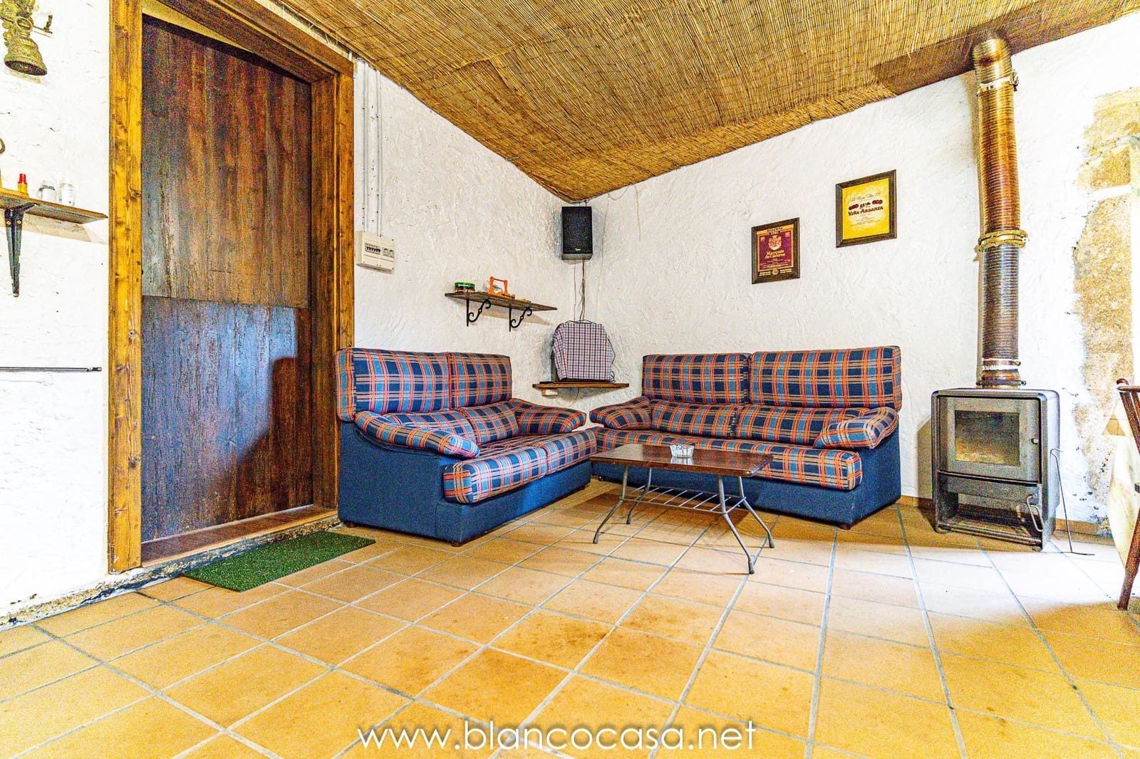 5 bedroom Finca/Country House for sale in Coristanco - € 129,990 (Ref: 9383434)