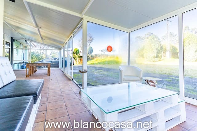 8 slaapkamer Hotel te koop in A Laracha - € 269.900 (Ref: 9383439)