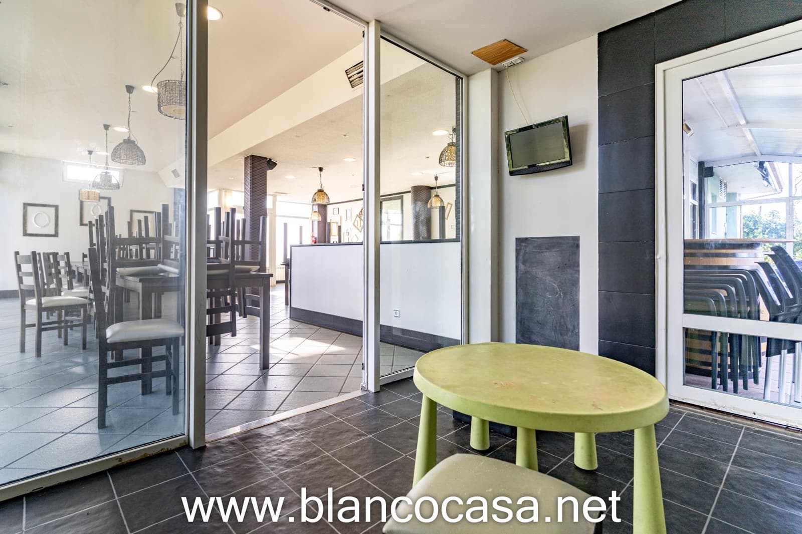 8 sypialnia Hotel na sprzedaż w A Laracha - 269 900 € (Ref: 9383439)