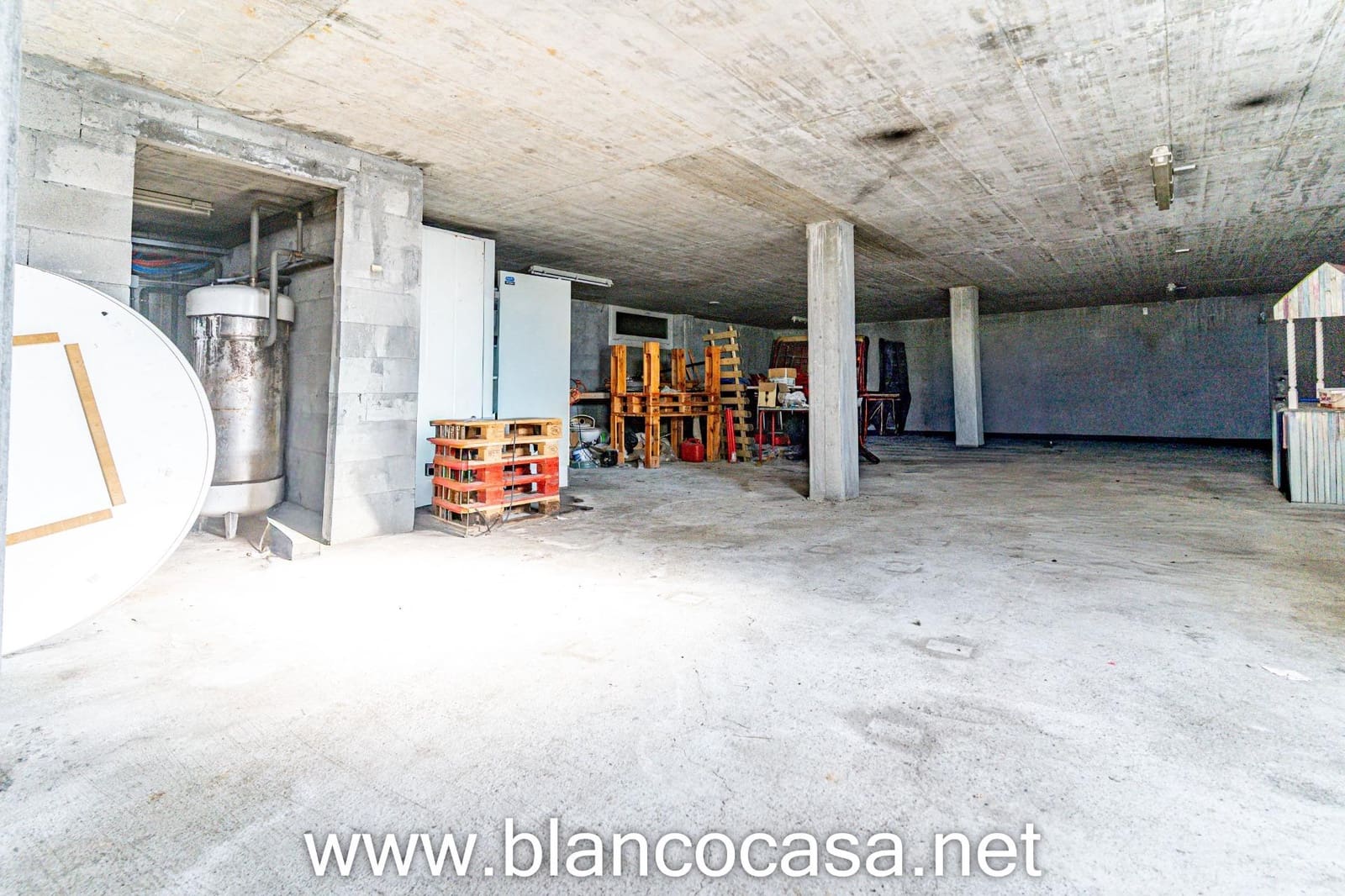 8 sypialnia Hotel na sprzedaż w A Laracha - 269 900 € (Ref: 9383439)