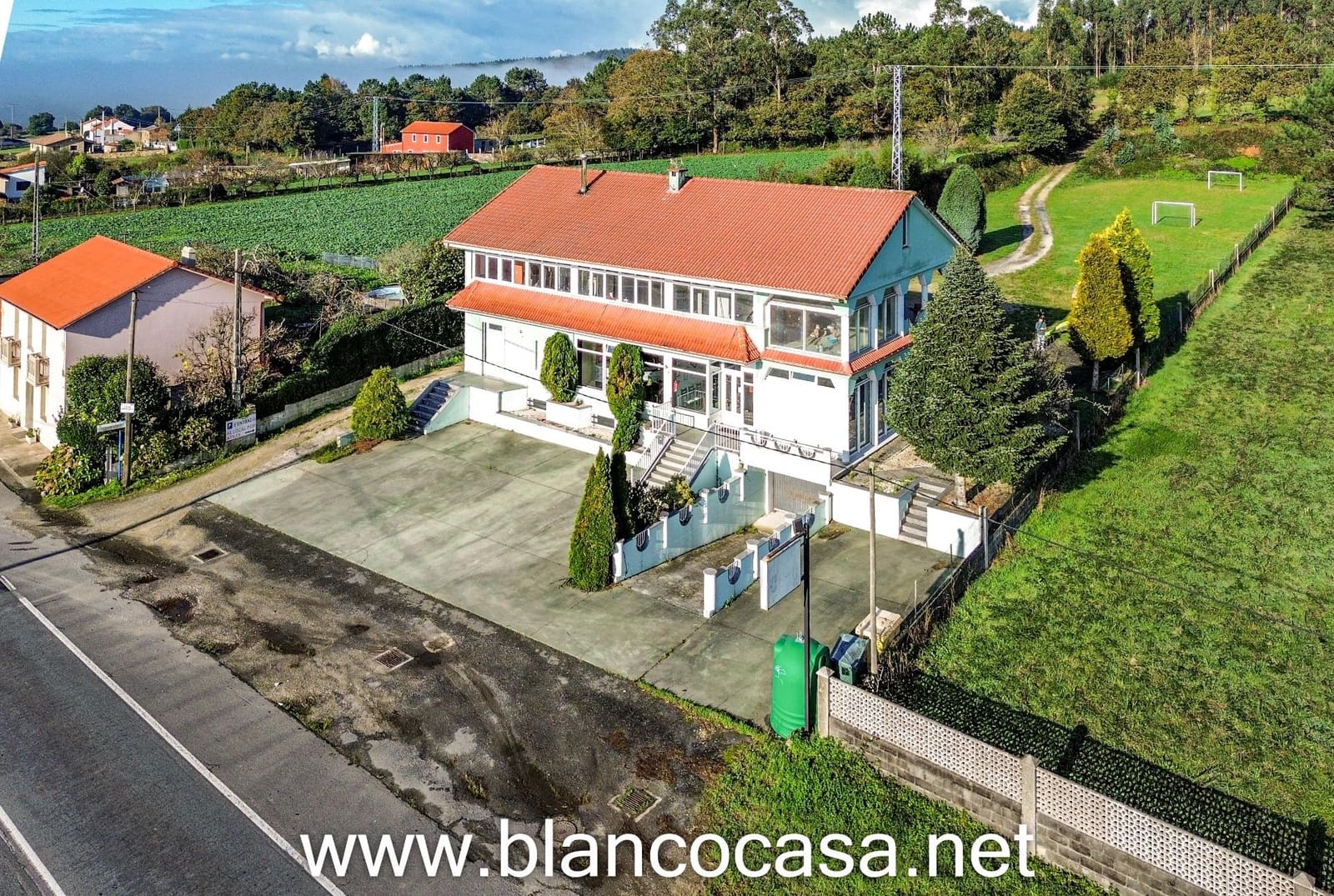 8 sypialnia Hotel na sprzedaż w A Laracha - 269 900 € (Ref: 9383439)