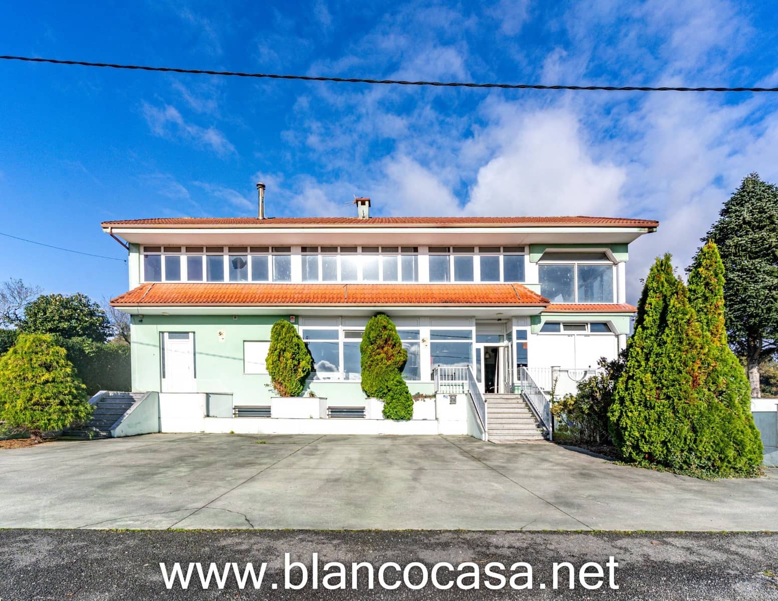 8 sypialnia Hotel na sprzedaż w A Laracha - 269 900 € (Ref: 9383439)