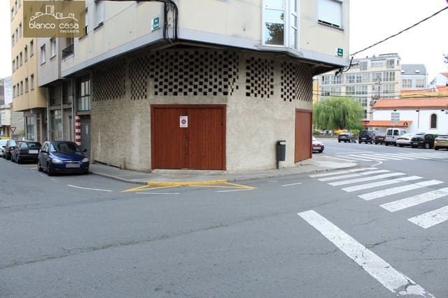 Commercial for rent in Carballo with garage - € 500 (Ref: 9383440)