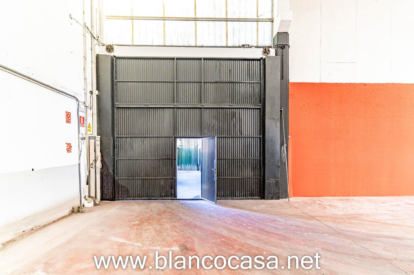 Virksomhed til leje i Carballo - € 1.500 (Ref: 9383446)