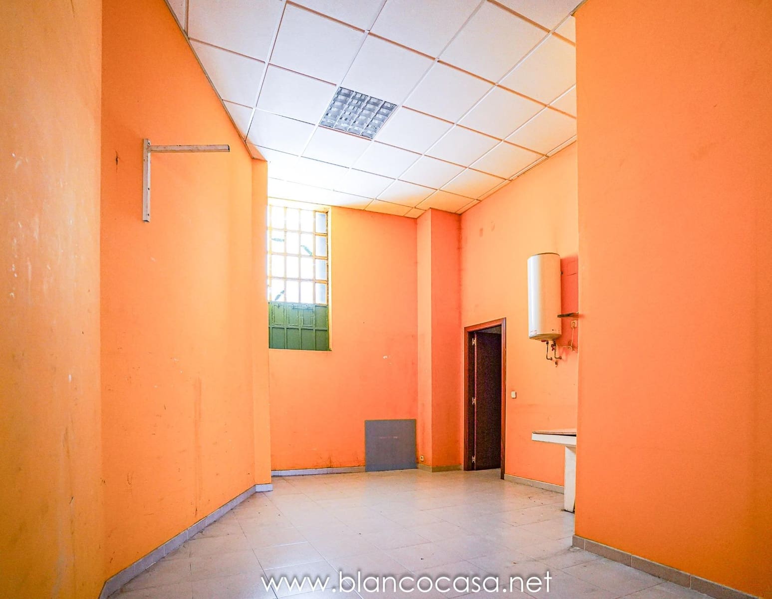 Erhverv til salg i Carballo - € 89.900 (Ref: 9383449)