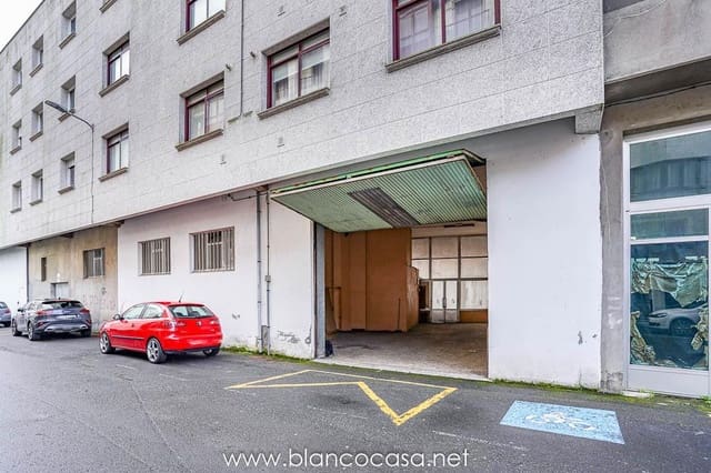 Comercial para venda em Carballo com garagem - 125 000 € (Ref: 9383450)