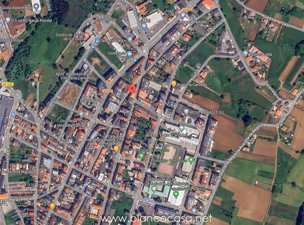 Kommersiell til salgs i Carballo med garasje - € 125 000 (Ref: 9383450)