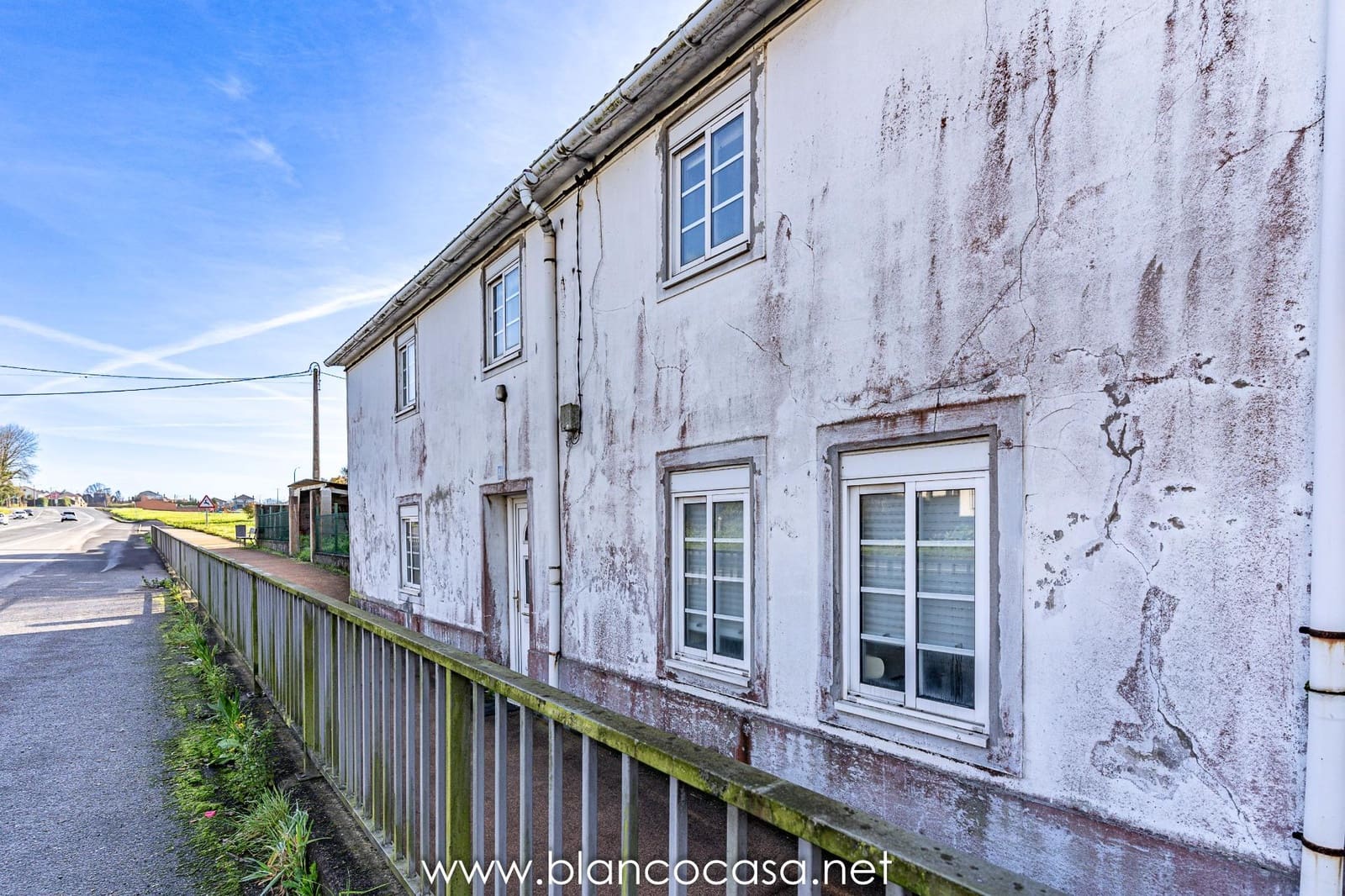 4 quarto Moradia para venda em A Laracha - 119 900 € (Ref: 9383452)