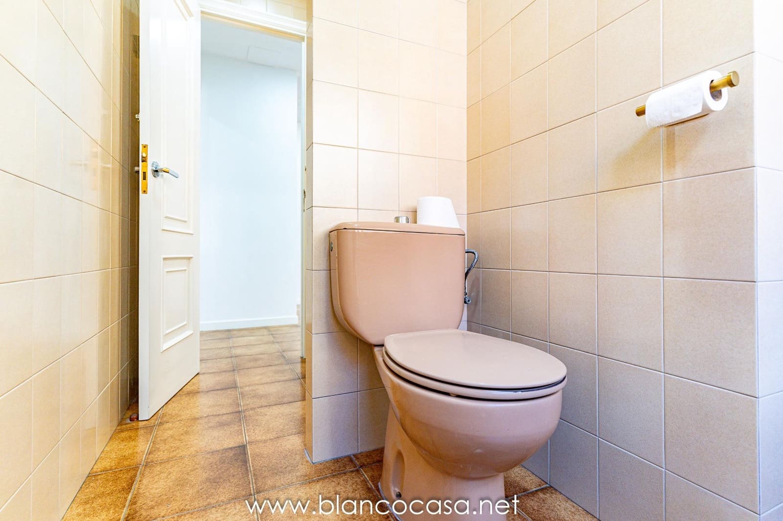 Toimisto vuokrattavana paikassa Carballo - 500 € (Ref: 9383454)