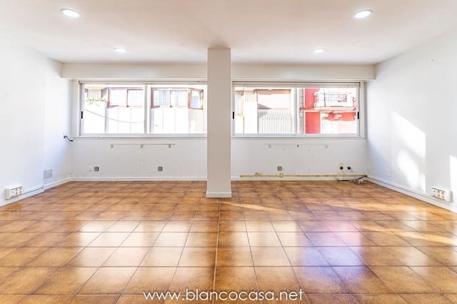 Kontor til leje i Carballo - € 500 (Ref: 9383454)