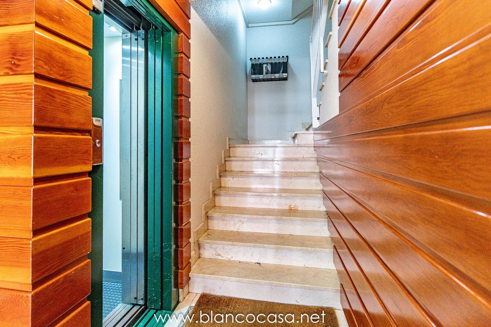 Toimisto vuokrattavana paikassa Carballo - 500 € (Ref: 9383454)