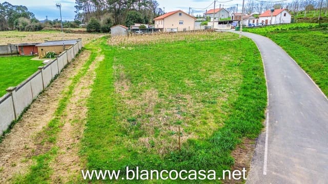 Building Plot for sale in A Laracha - € 45,000 (Ref: 9383455)