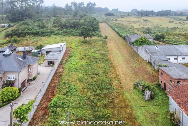 Building Plot for sale in A Laracha - € 35,000 (Ref: 9383456)