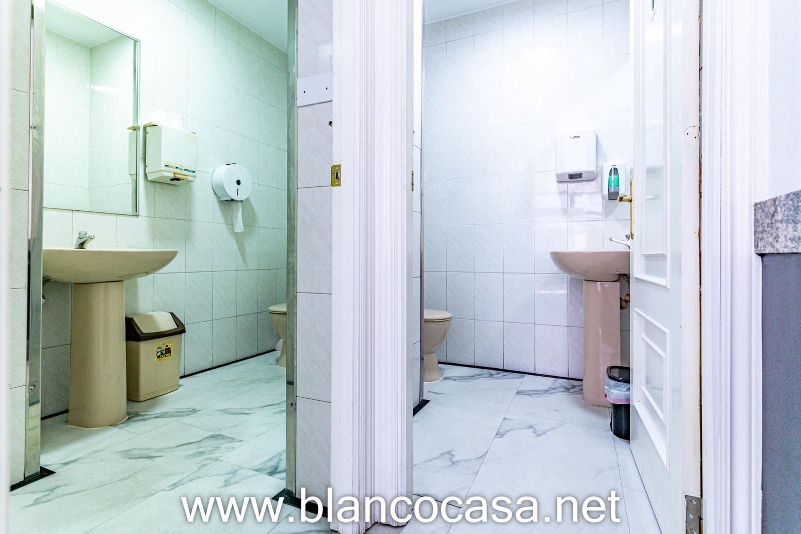 Business for rent in Carballo - € 600 (Ref: 9383461)