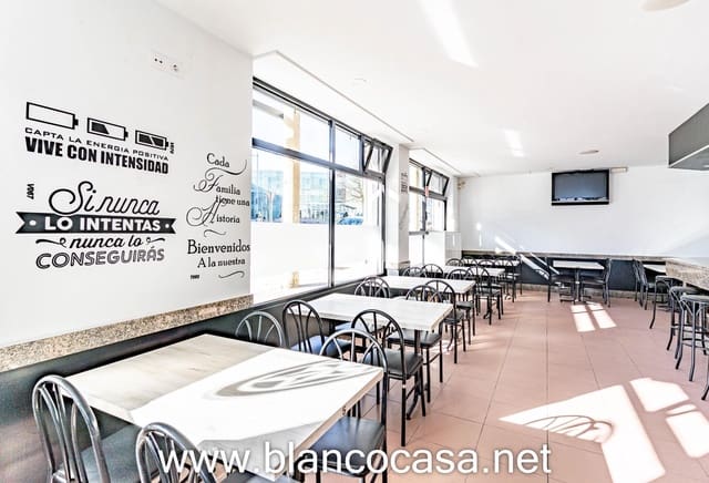 Firma/Unternehmen zu vermieten in Carballo - 600 € (Ref: 9383461)