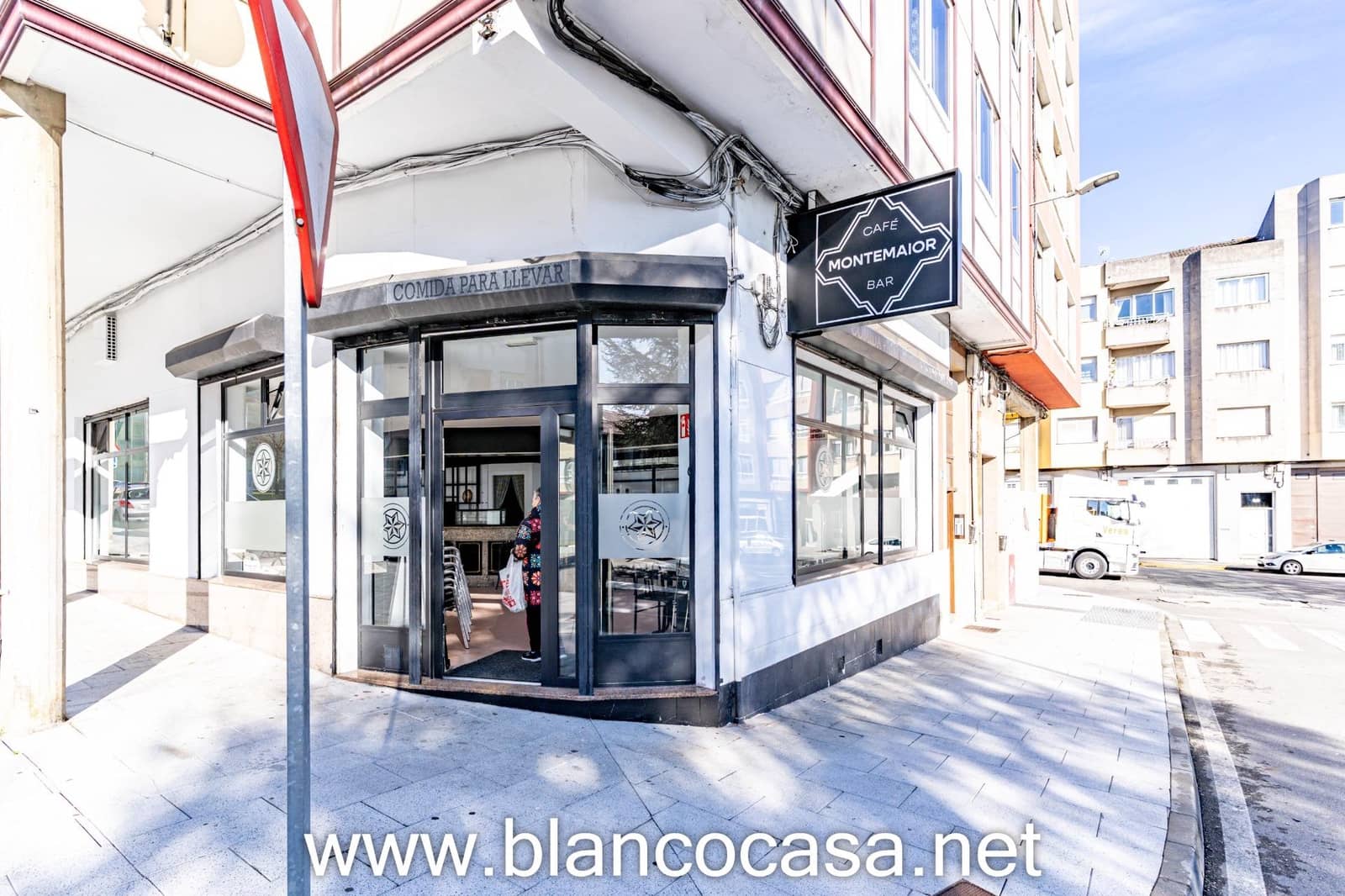 Business for rent in Carballo - € 600 (Ref: 9383461)