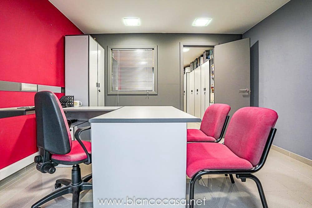 Ufficio da affittare in Carballo - 290 € (Rif: 9383465)