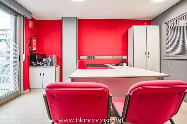 Büro zu vermieten in Carballo - 290 € (Ref: 9383465)