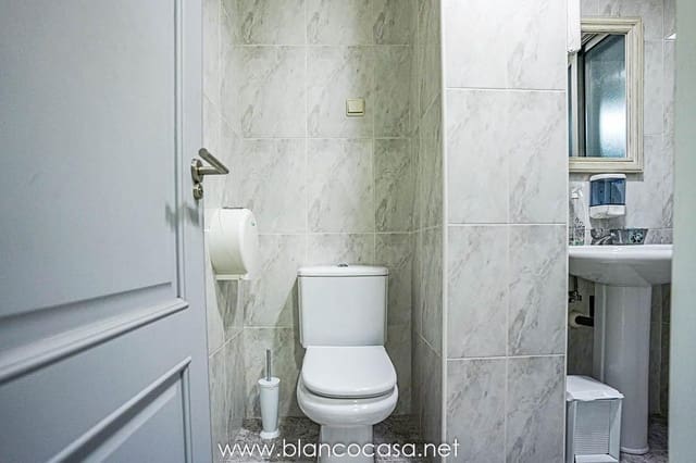 Büro zu vermieten in Carballo - 290 € (Ref: 9383465)