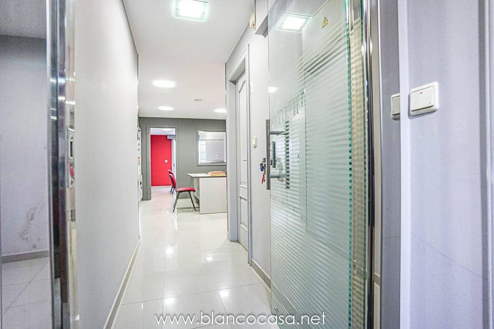 Ufficio da affittare in Carballo - 290 € (Rif: 9383465)