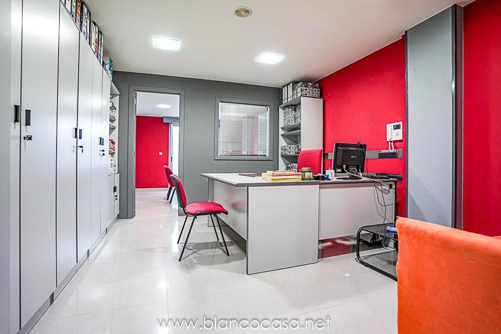 Ufficio da affittare in Carballo - 290 € (Rif: 9383465)