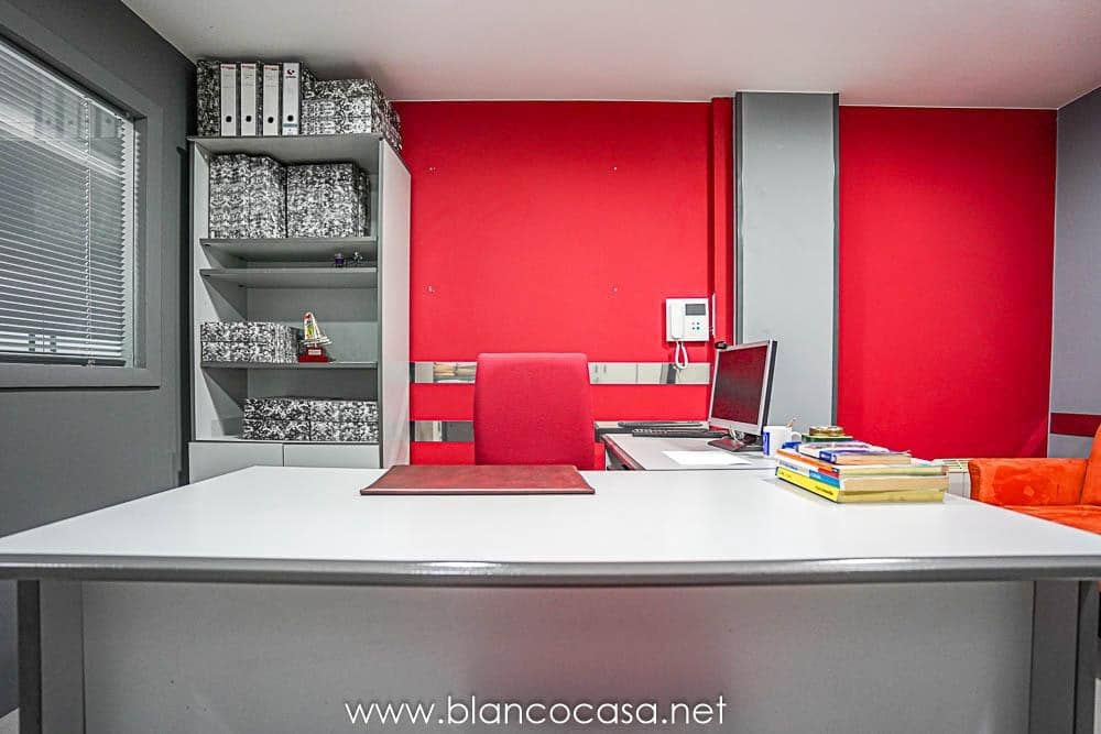 Ufficio da affittare in Carballo - 290 € (Rif: 9383465)