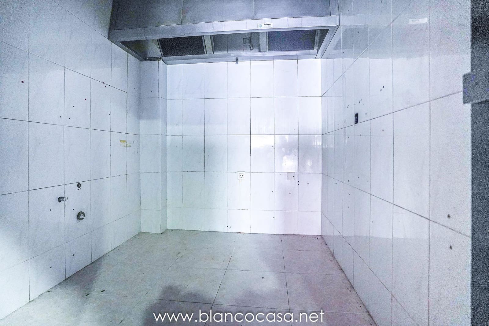 Kommersiell til salgs i Santa Comba - € 49 900 (Ref: 9383467)