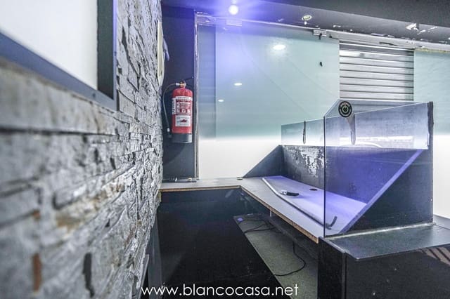 Gewerbe zu verkaufen in Santa Comba - 49.900 € (Ref: 9383467)