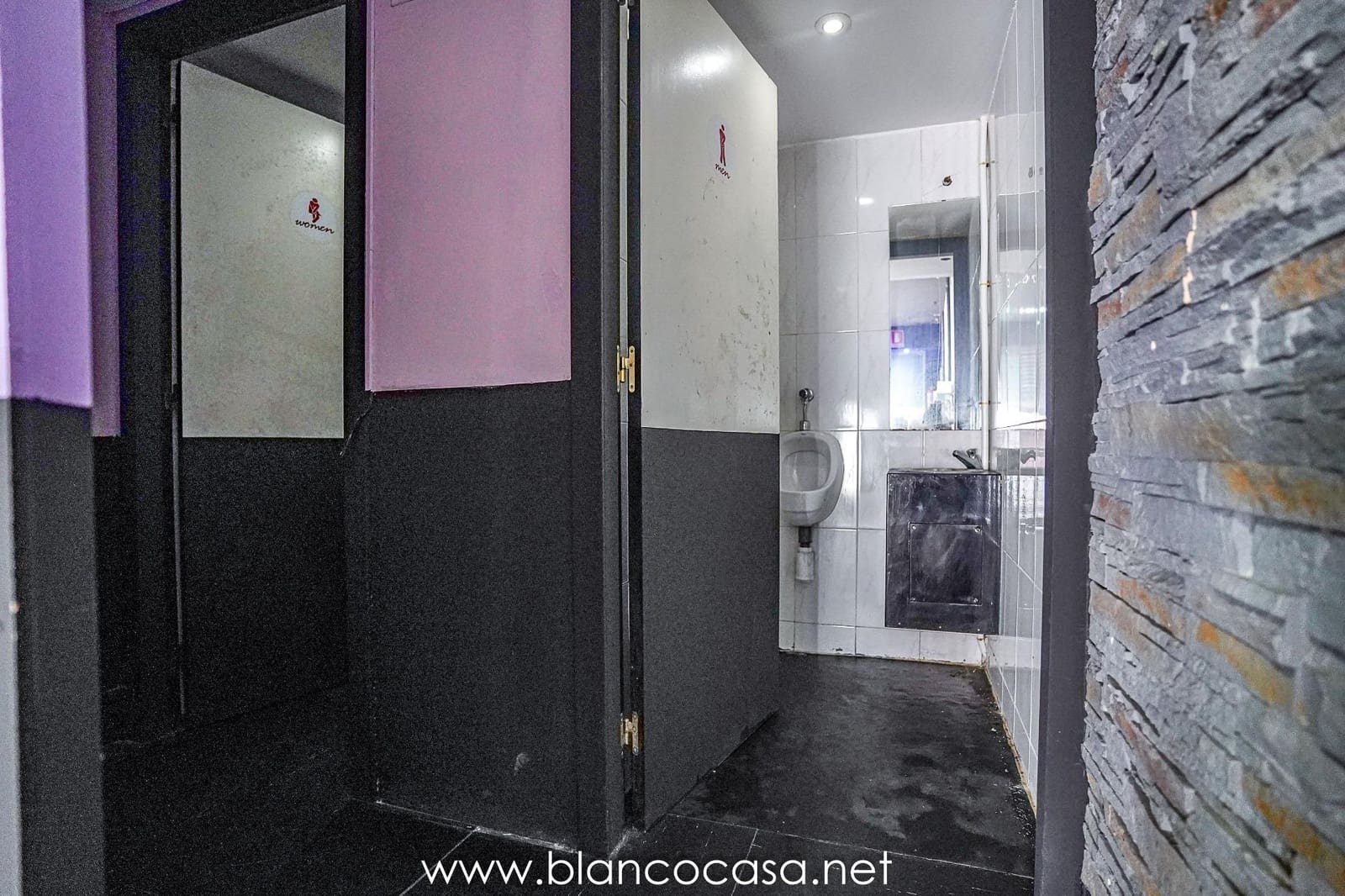 Kommersiell til salgs i Santa Comba - € 49 900 (Ref: 9383467)