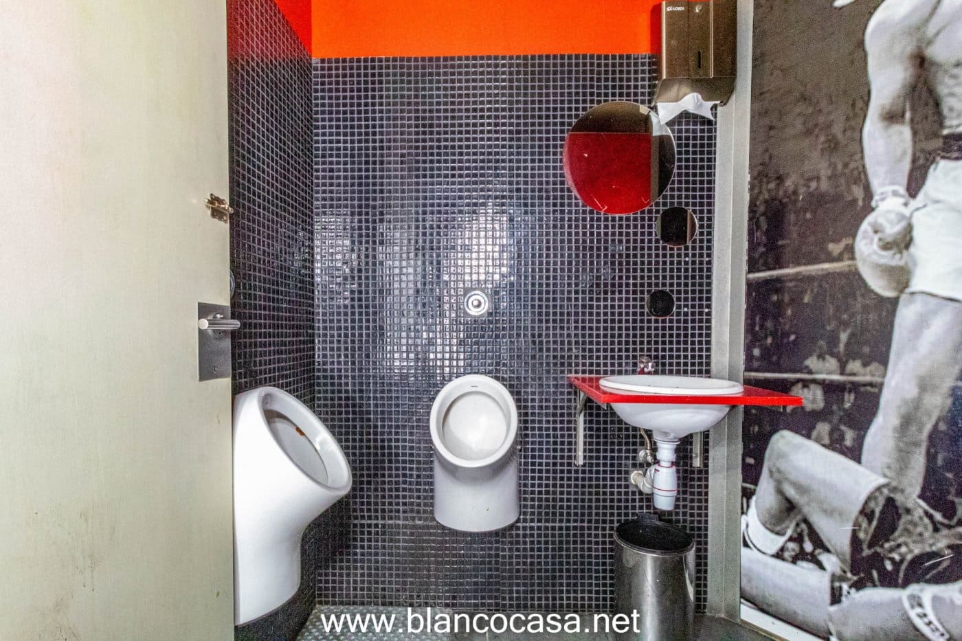 Kommersiell til salgs i A Laracha - € 92 000 (Ref: 9383475)