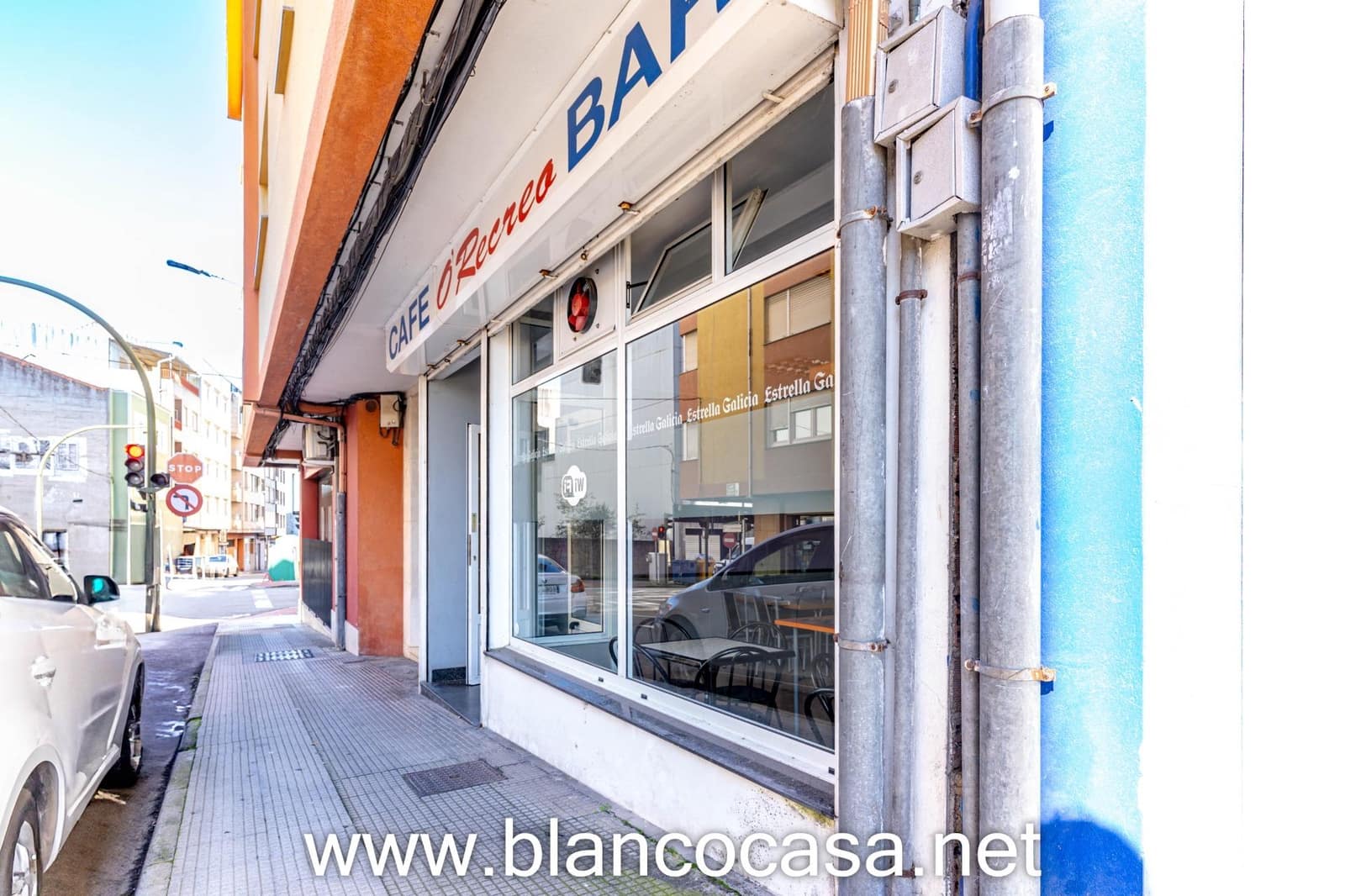 Commercieel te koop in Carballo - € 59.900 (Ref: 9383480)