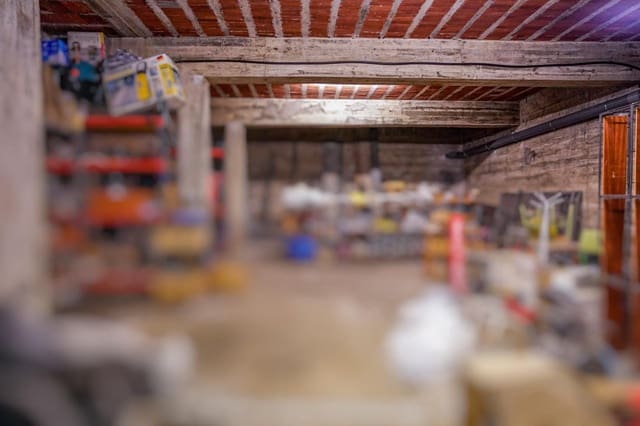 Kommersiell til salgs i Carballo - € 49 900 (Ref: 9383483)