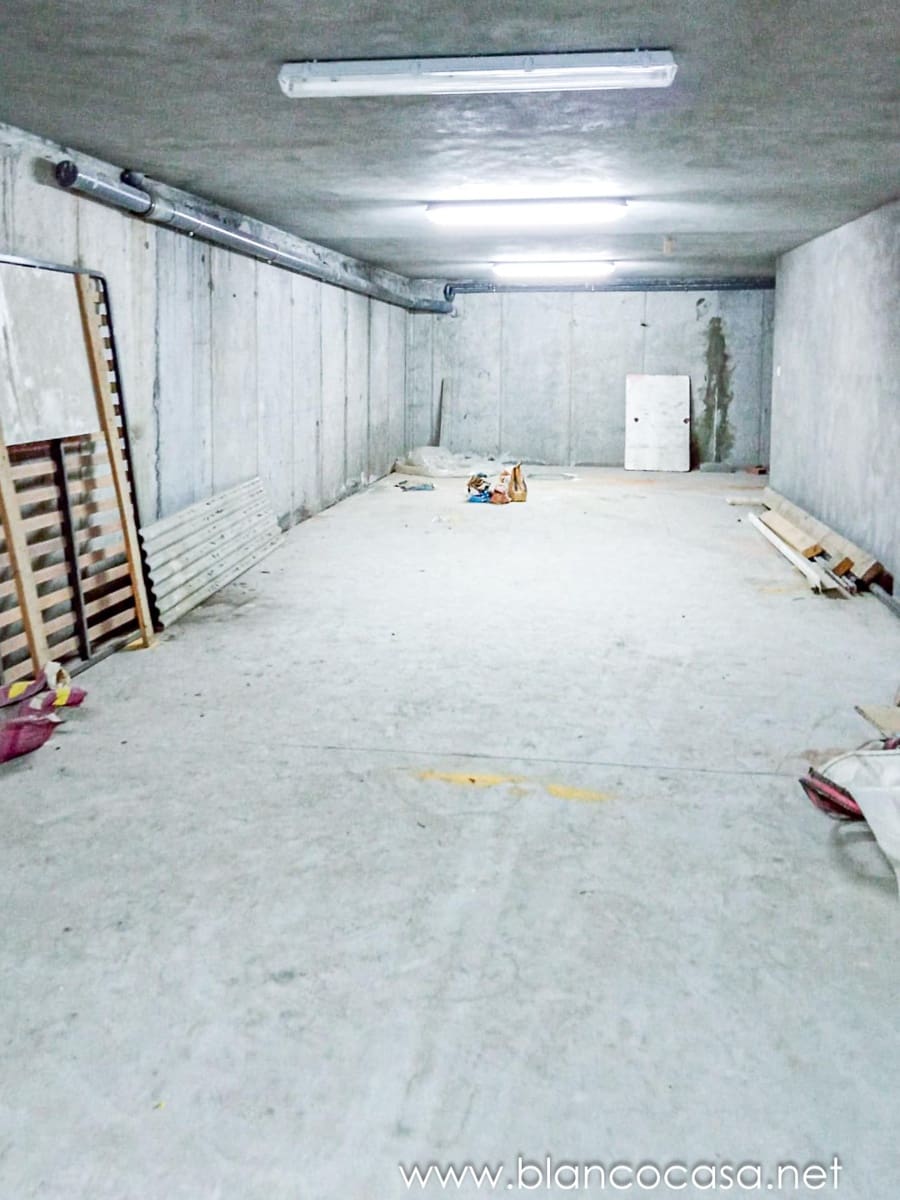 Local Comercial en Carballo en alquiler - 390 € (Ref: 9383485)