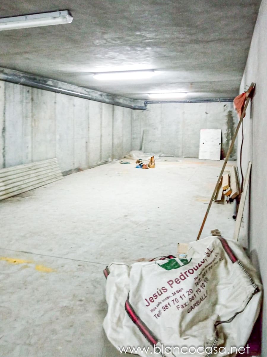 Local Comercial en Carballo en alquiler - 390 € (Ref: 9383485)