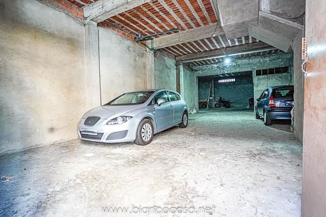 Kommersiell til salgs i Carballo - € 280 000 (Ref: 9383487)