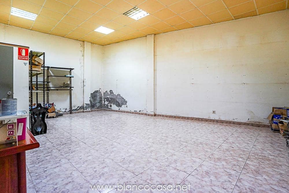 Commercieel te koop in Arteixo - € 109.900 (Ref: 9383490)