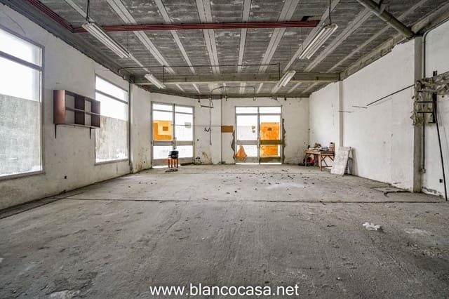 Gewerbe zu vermieten in Carballo - 350 € (Ref: 9383491)