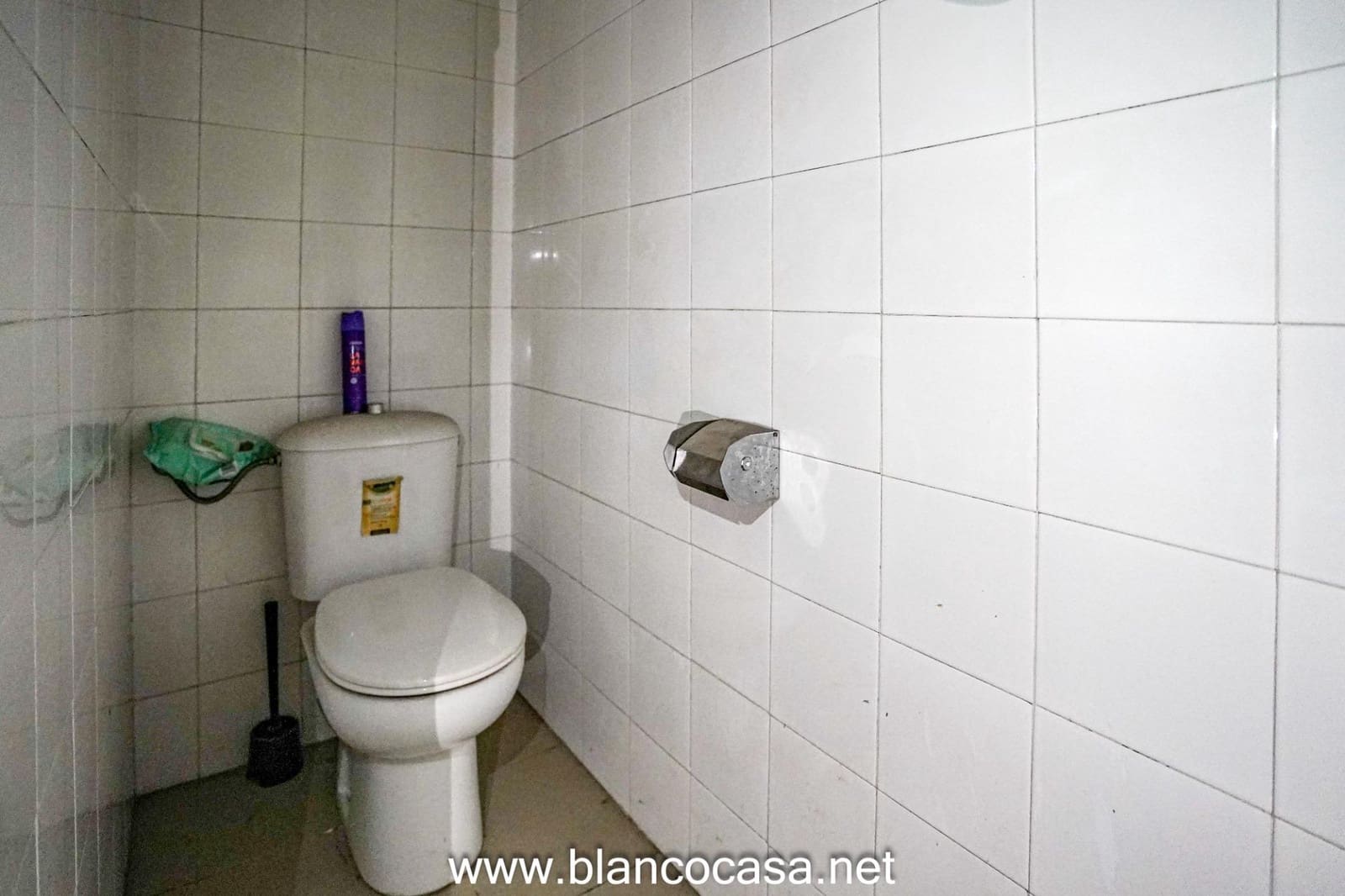 Commercieel te koop in Carballo - € 350.000 (Ref: 9383493)