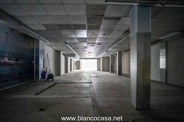 Kommersiell til salgs i Carballo - € 350 000 (Ref: 9383493)