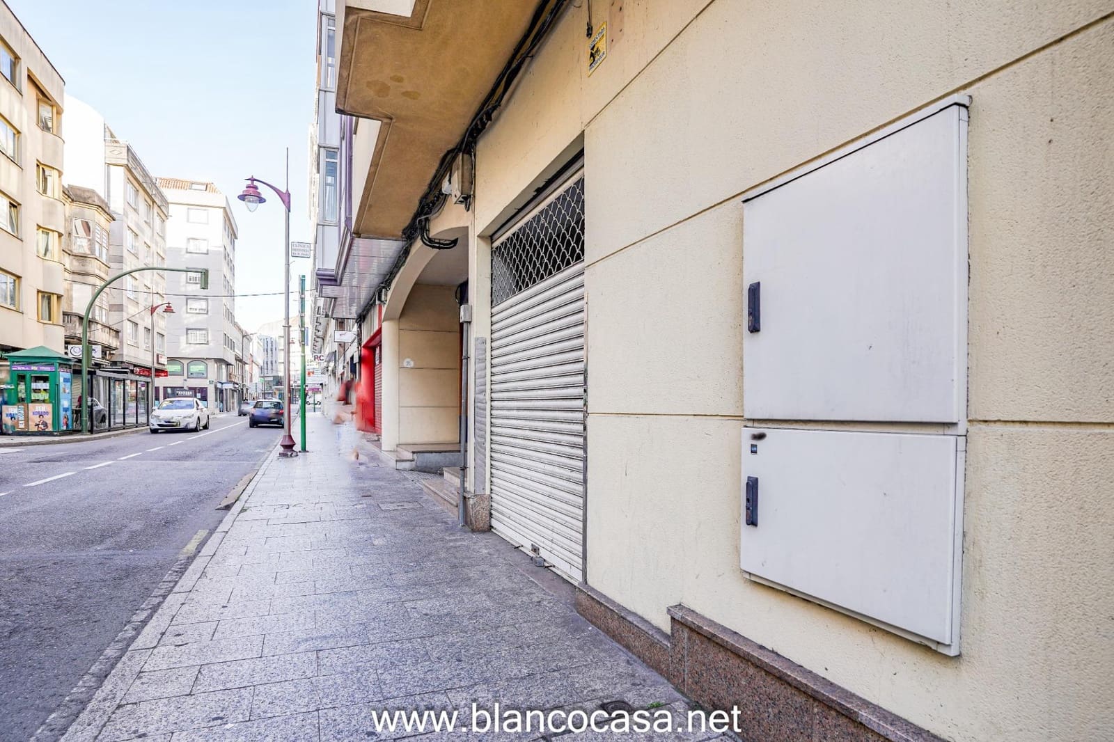 Commercieel te koop in Carballo - € 350.000 (Ref: 9383493)