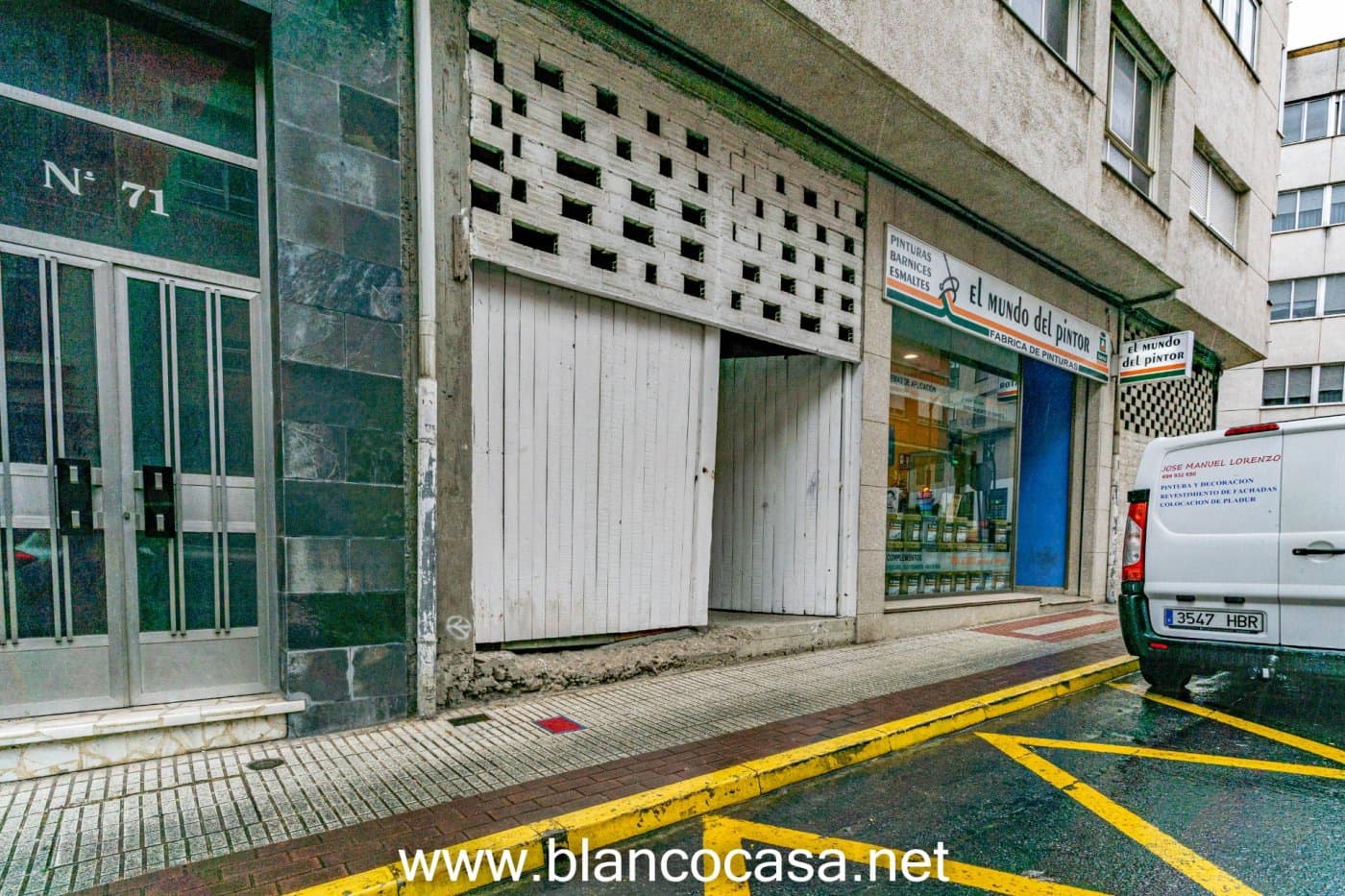 Commercieel te koop in Carballo met garage - € 70.000 (Ref: 9383496)