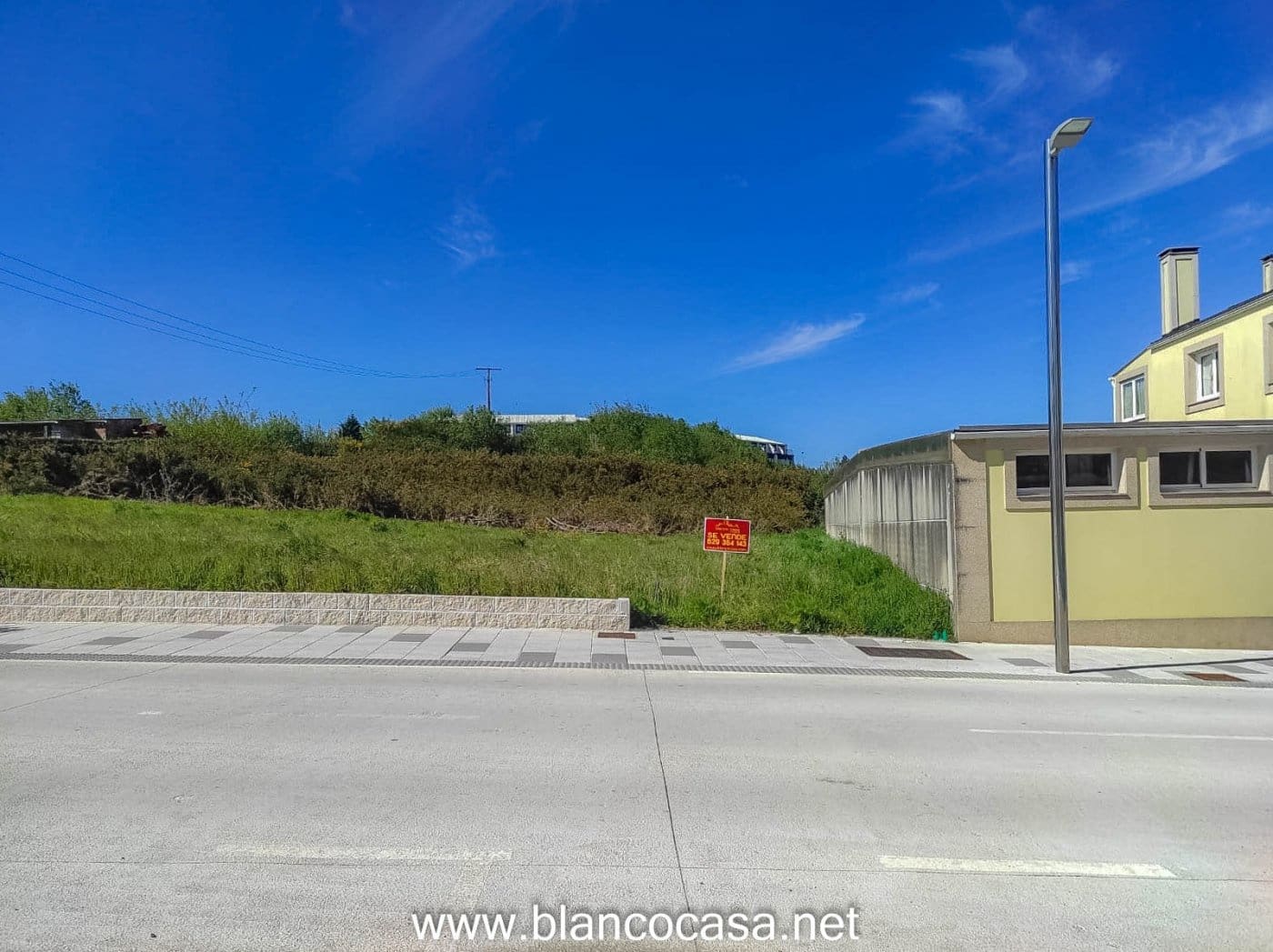 Działka budowlana na sprzedaż w Carballo - 75 000 € (Ref: 9383500)