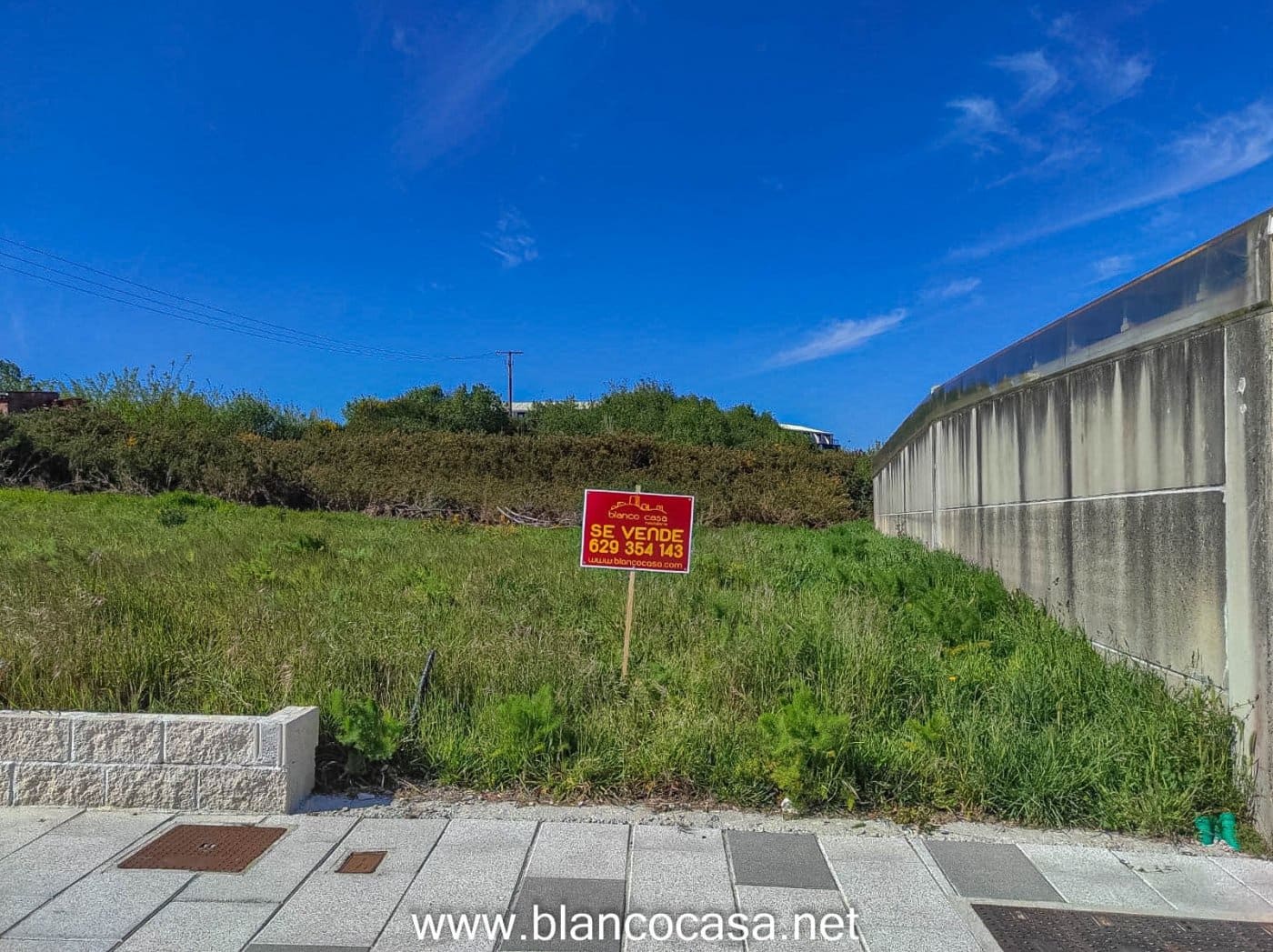 Działka budowlana na sprzedaż w Carballo - 75 000 € (Ref: 9383500)