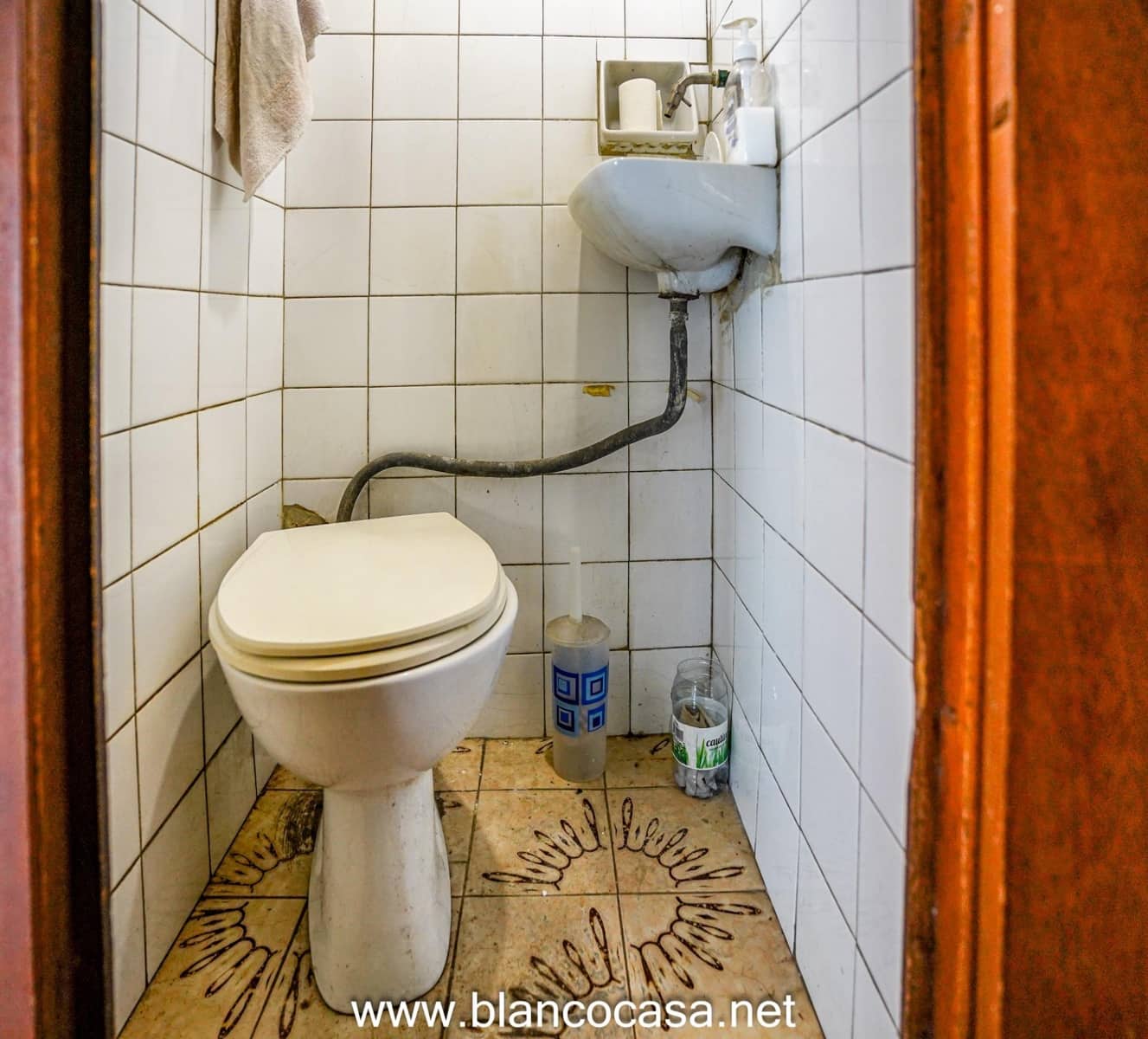 Erhverv til salg i Carballo - € 235.000 (Ref: 9383501)